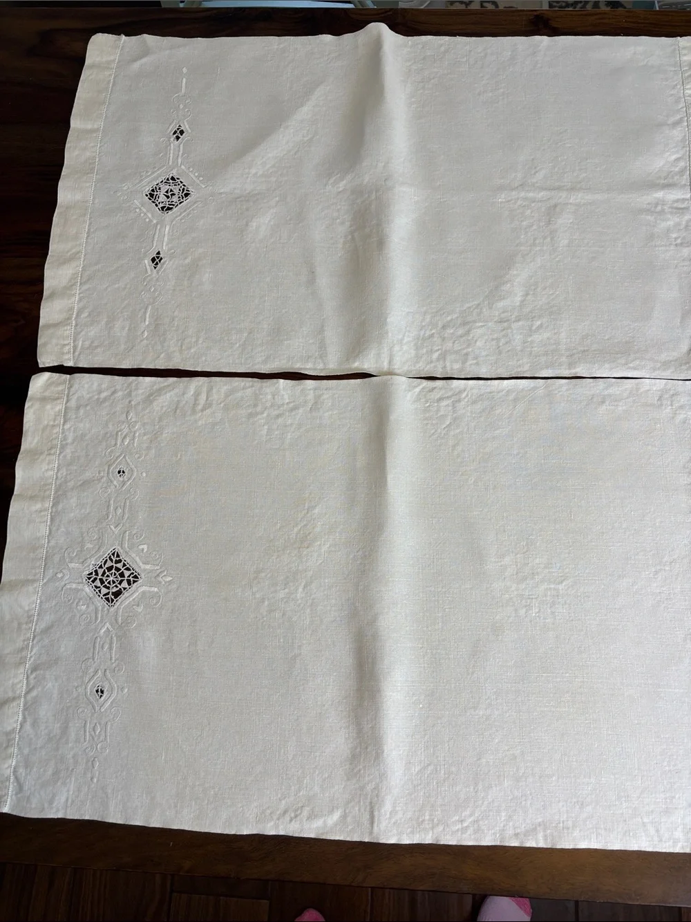 Two (2) Vintage Embroidered White Linen Napkins- Oh la1